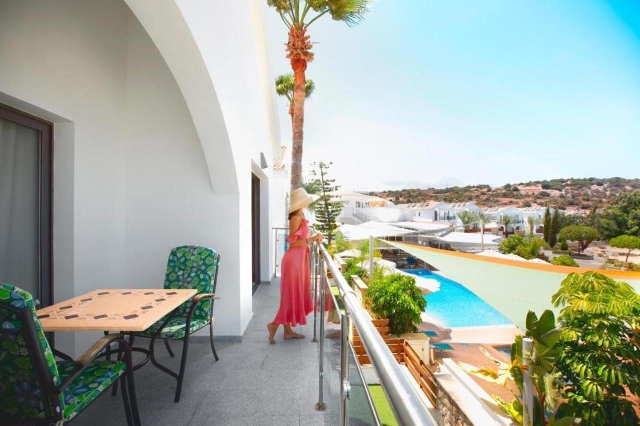 Latchi Escape Hotel And Suites Polis Esterno foto