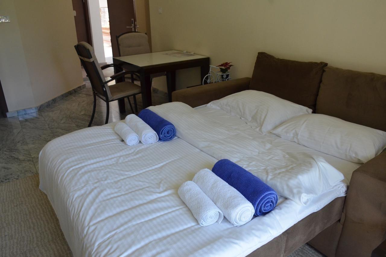 Latchi Escape Hotel And Suites Polis Esterno foto