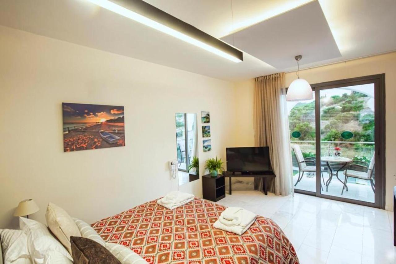 Latchi Escape Hotel And Suites Polis Esterno foto