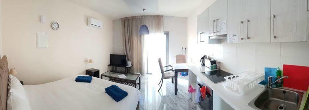 Latchi Escape Hotel And Suites Polis Esterno foto