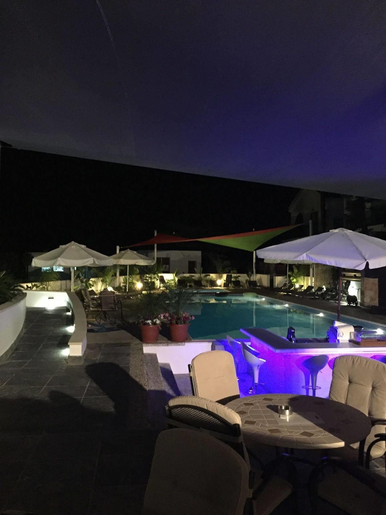 Latchi Escape Hotel And Suites Polis Esterno foto