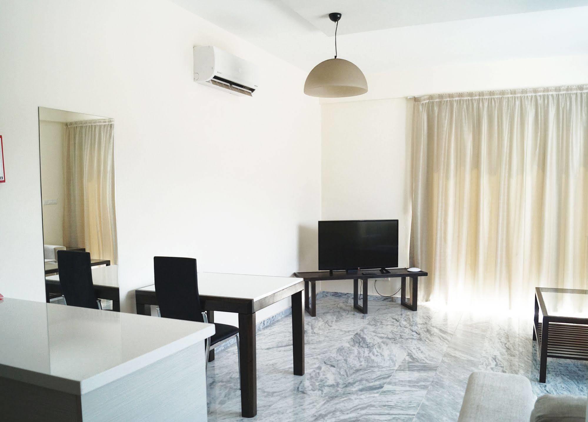 Latchi Escape Hotel And Suites Polis Esterno foto